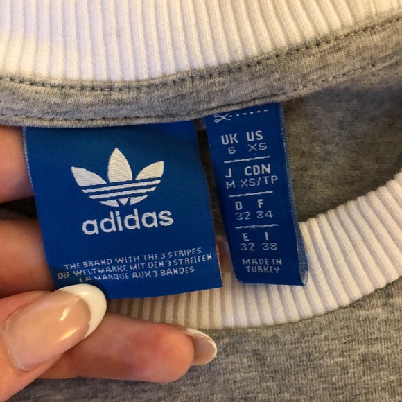 Adidas Grey Long Sleeve Top! - Picture 3 of 4